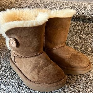 UGGS for kids